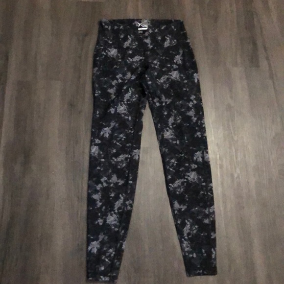 Old navy yoga pants 2/20 - Picture 1 of 2